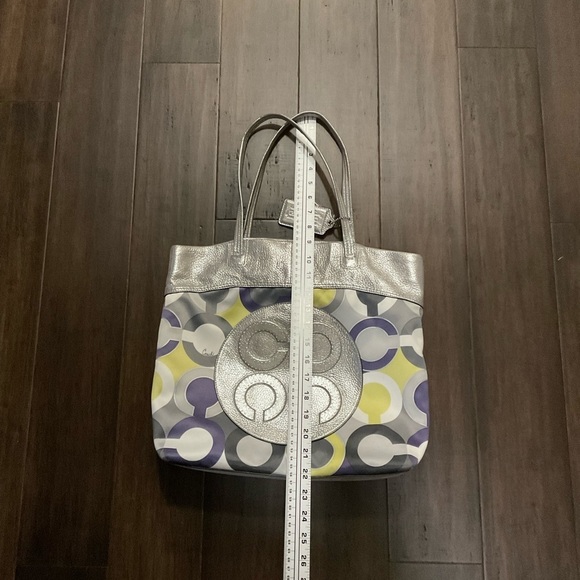 COACH JULIA OP ART SIGNATURE SHOULDER TOTE SILVER ACCENT 14970 - Picture 9 of 9